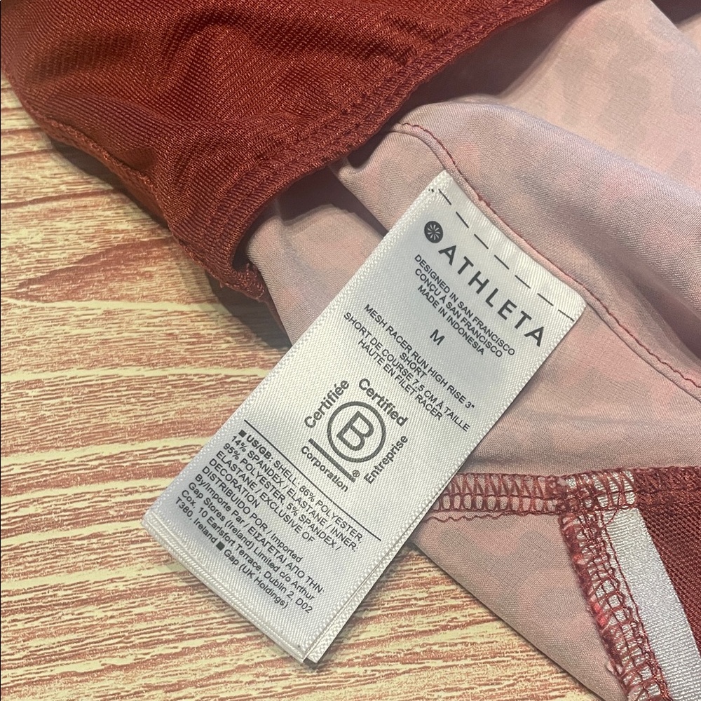 Athleta Mesh Racer Run High Rise 3" Short with Zip Pocket - Picture 11 of 11